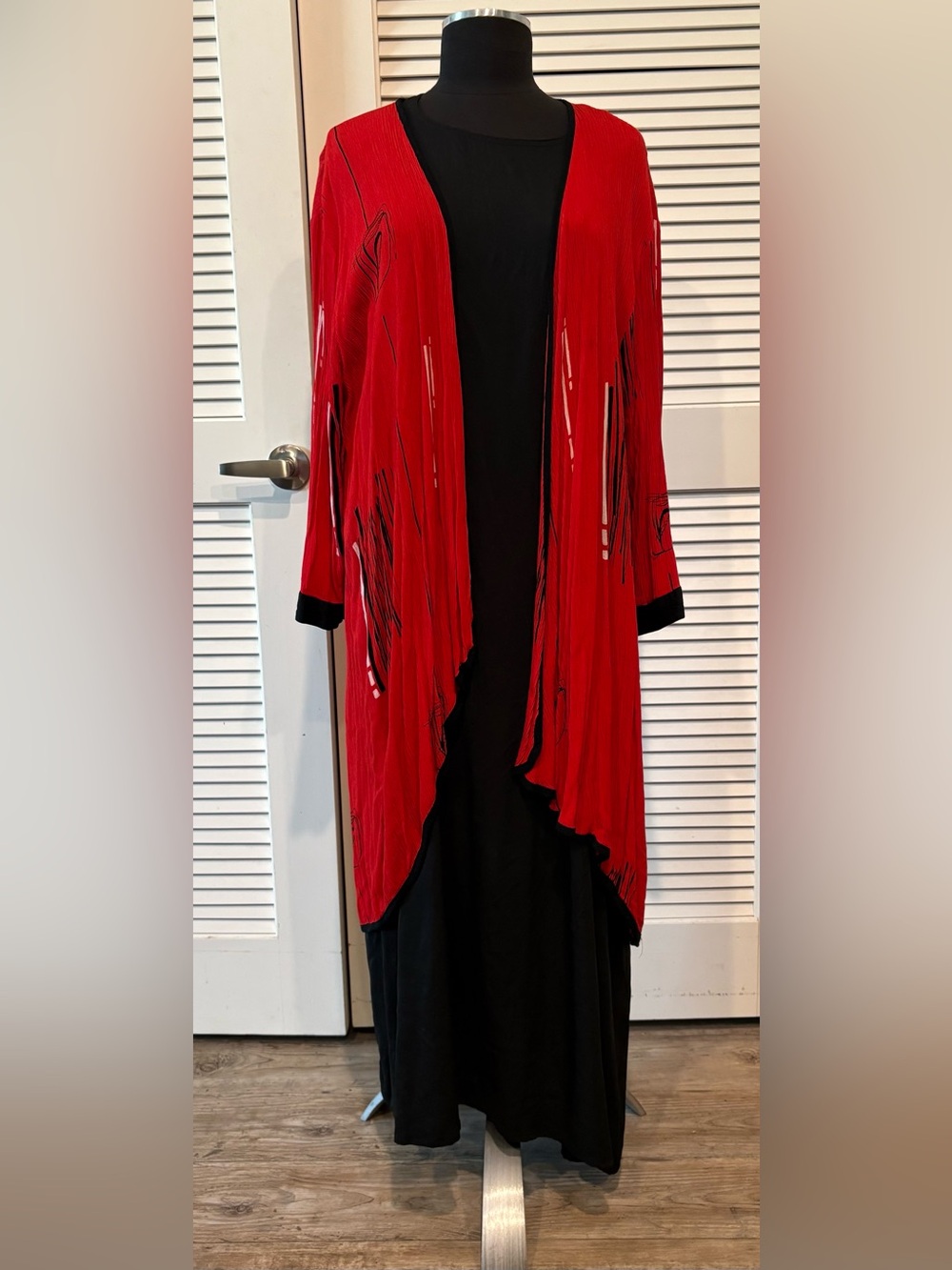 Freestyle Red Long Sleeve Draped Cardigan with Black Deess